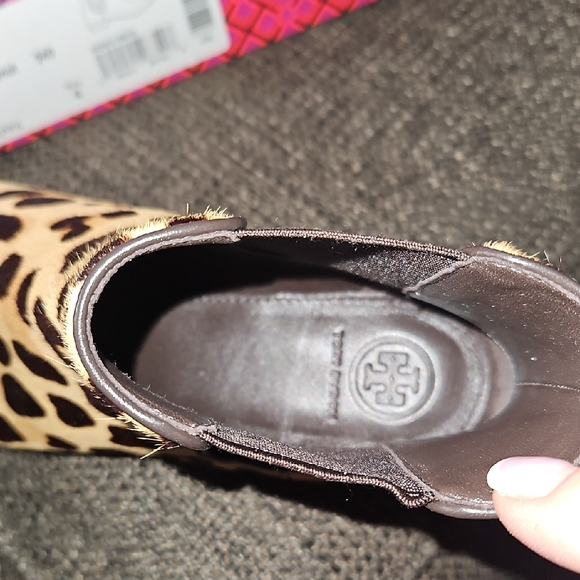 Tory Burch Leopard Print Ankle Boots - Picture 8 of 15
